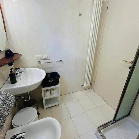 Damiano Chiesa Terrazzato -flexrent Immobiliare Abissinia Apartman