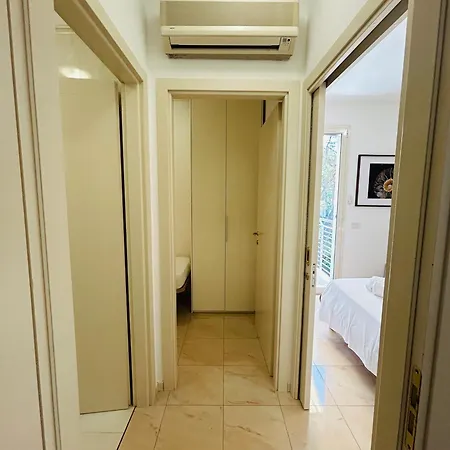 Damiano Chiesa Terrazzato -flexrent Immobiliare Abissinia Apartman
