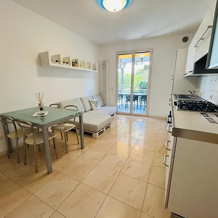 Damiano Chiesa Terrazzato -flexrent Immobiliare Abissinia * Riccione